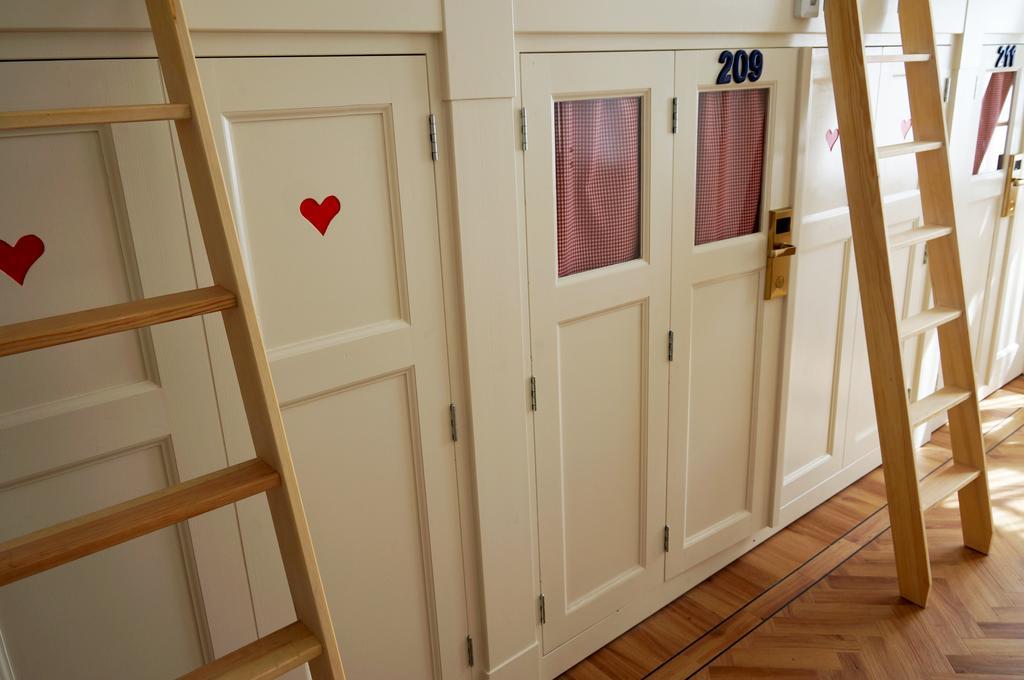 De Bedstee Boutique Capsules (Adults Only) Hotel Амстердам Екстериор снимка