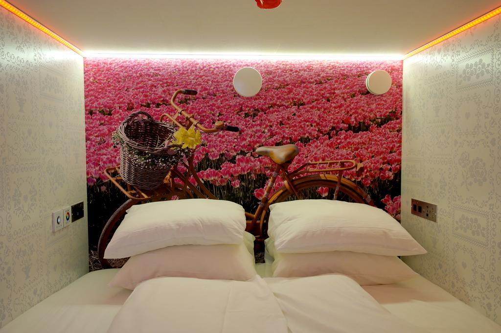 De Bedstee Boutique Capsules (Adults Only) Hotel Амстердам Екстериор снимка